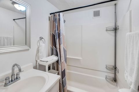 Tiny photo for 358 W 400 S, Provo, UT 84601 (MLS # 2150919)