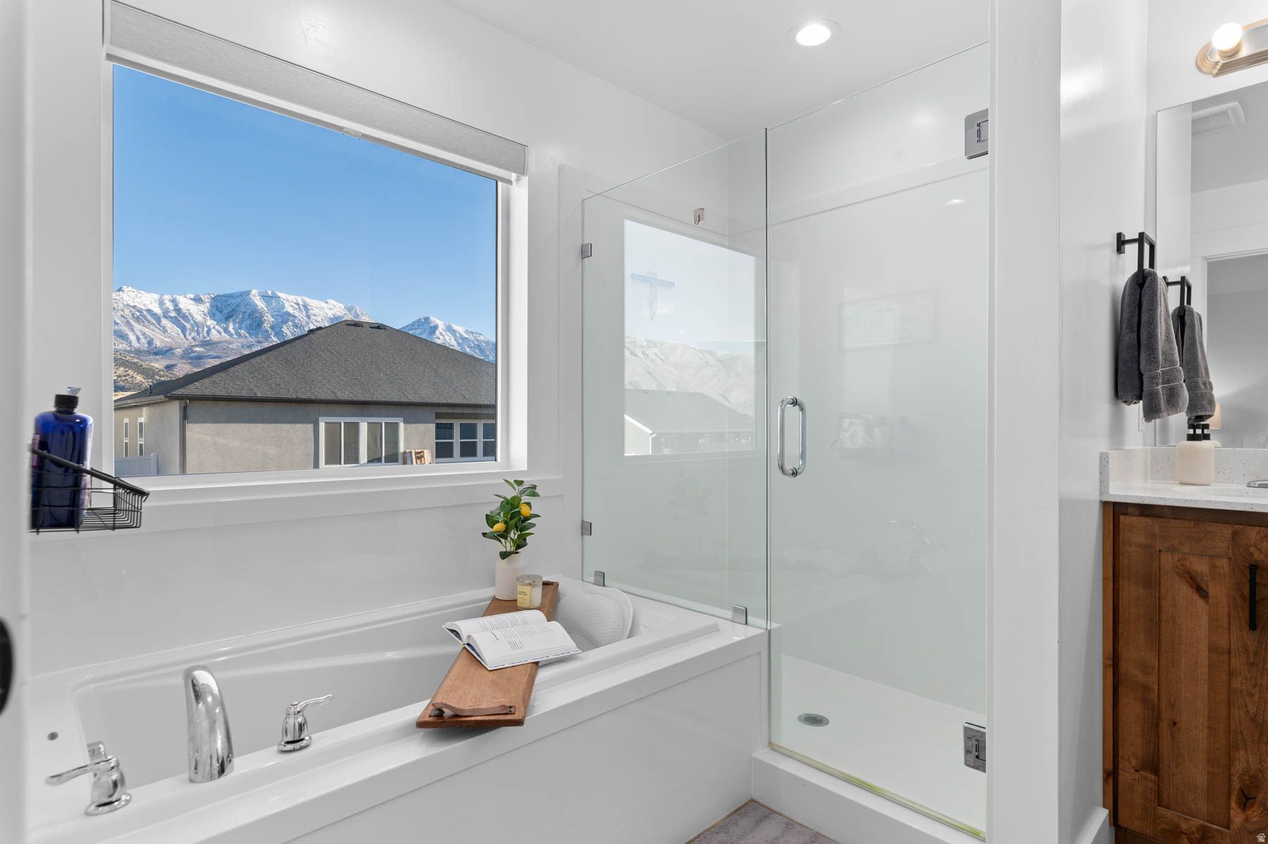 SUMMIT RIDGE - Residential