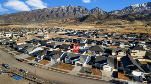 Tiny photo for 1521 S SAGEBERRY DR, Santaquin, UT 84655 (MLS # 2129420)