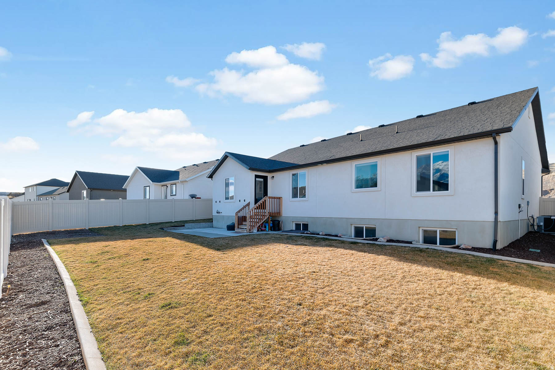 SUMMIT RIDGE - Residential