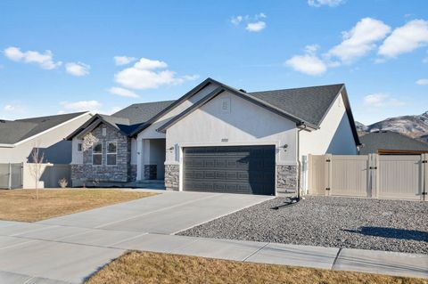 Tiny photo for 1521 S SAGEBERRY DR, Santaquin, UT 84655 (MLS # 2129420)