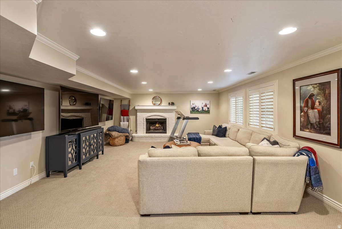 EAGLEWOOD COVE SUB - Residential