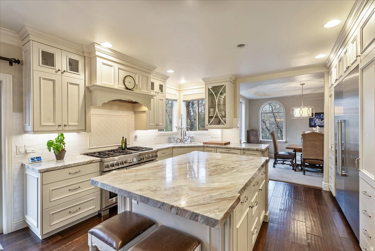 EAGLEWOOD COVE SUB - Residential