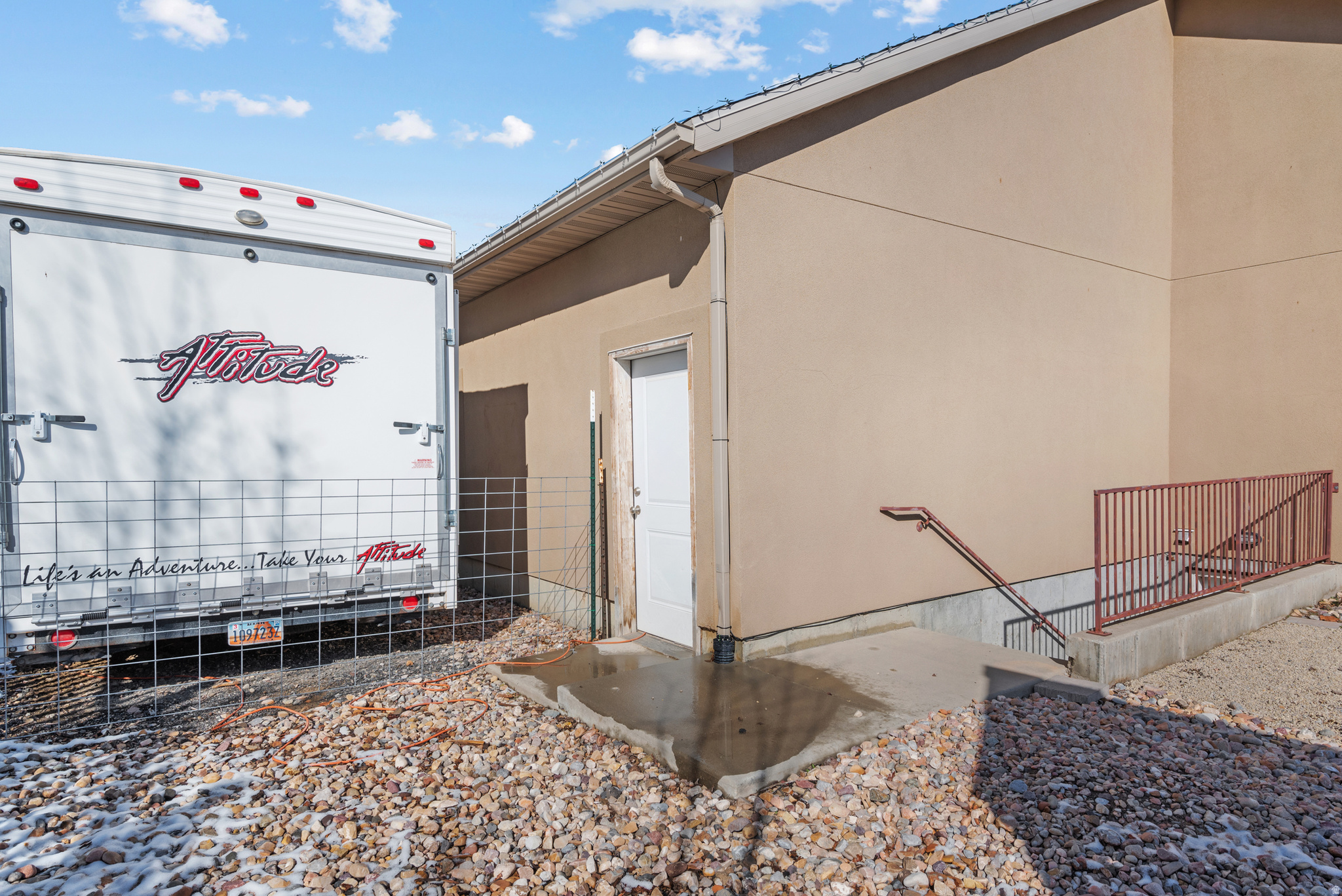 COUNTRY VIEW - Residential