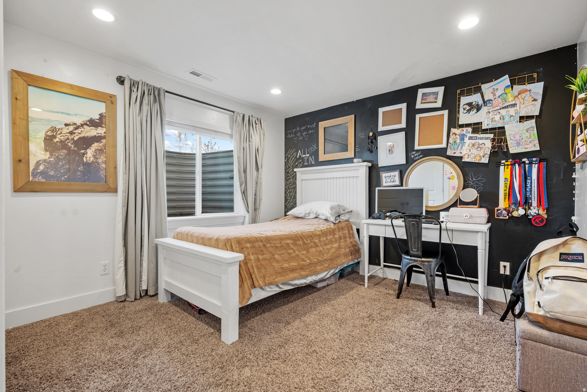 COUNTRY VIEW - Residential