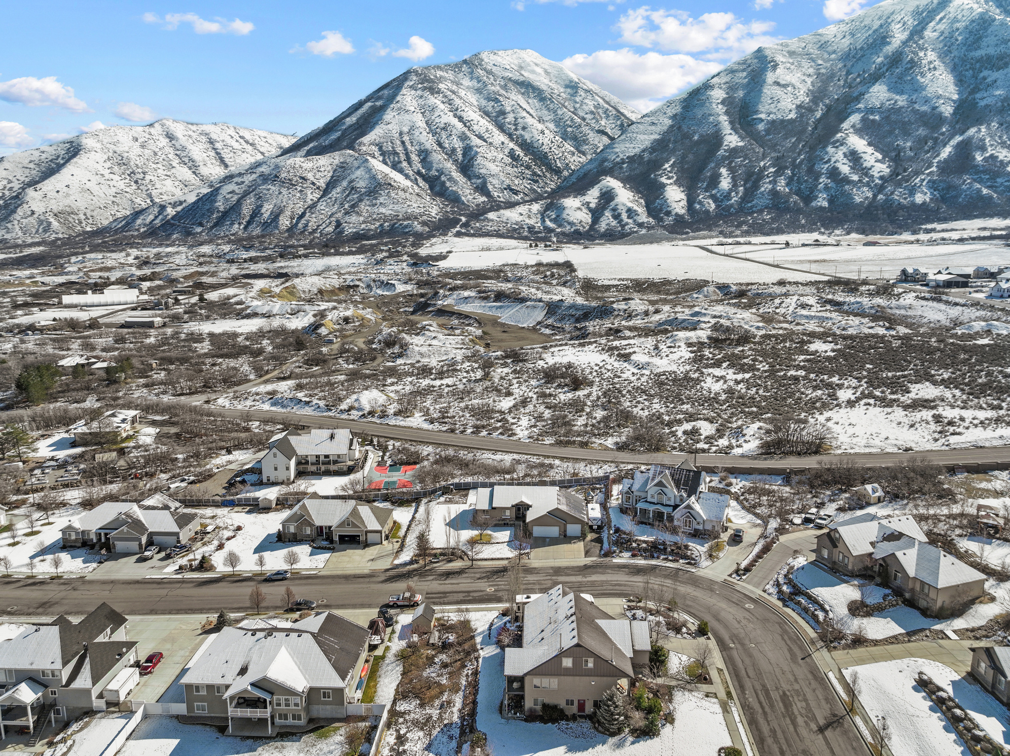 COUNTRY VIEW - Residential