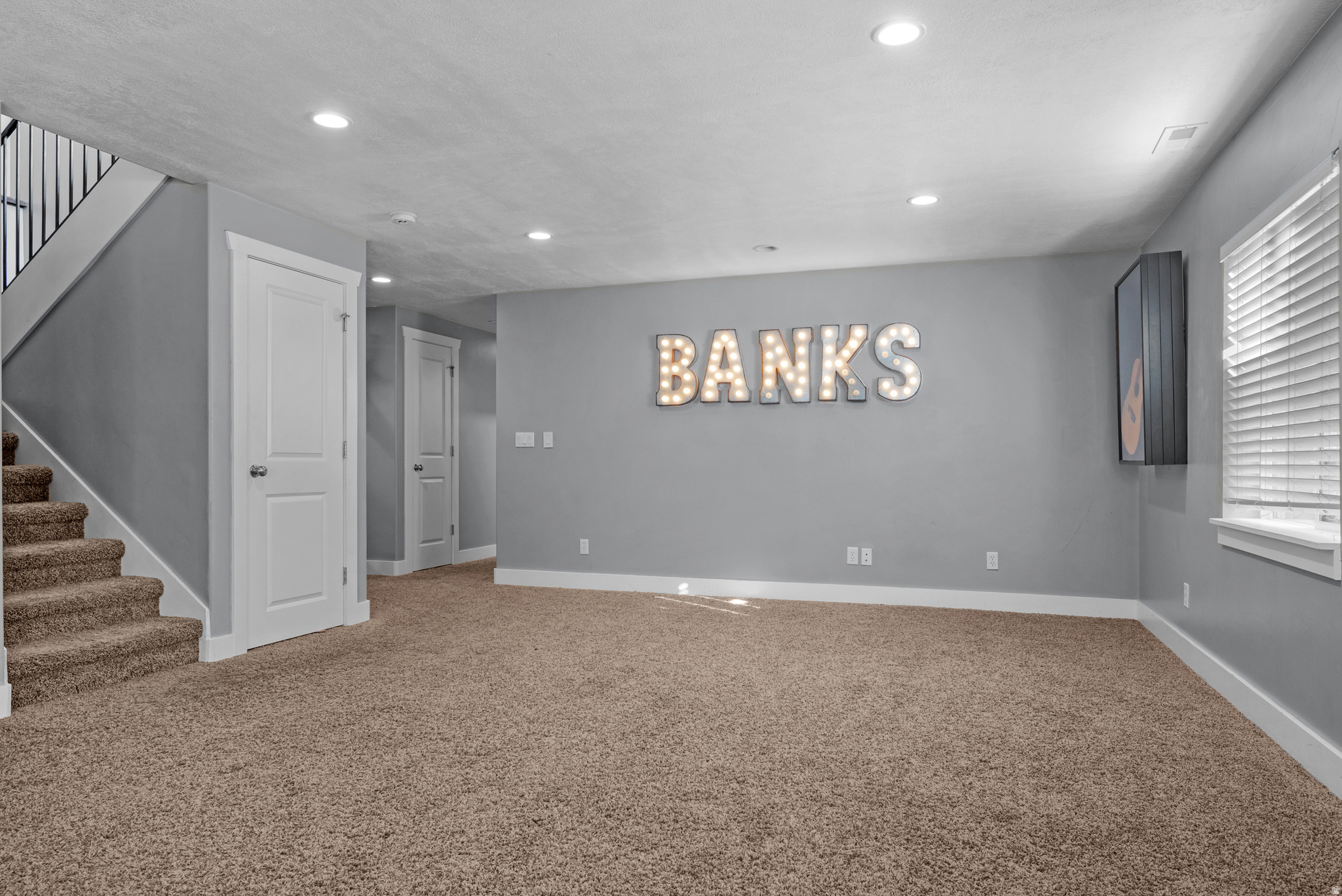 COUNTRY VIEW - Residential