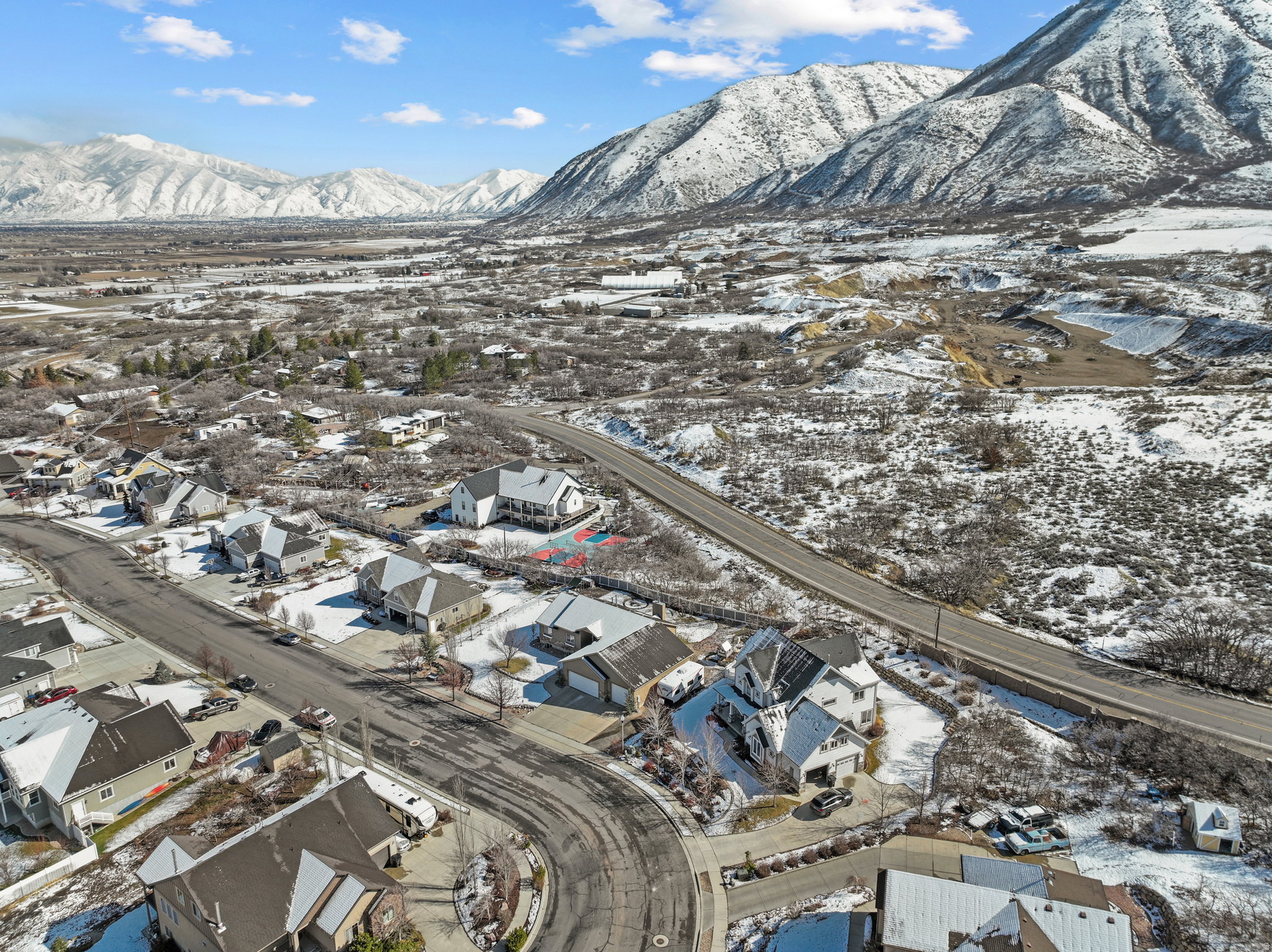 COUNTRY VIEW - Residential