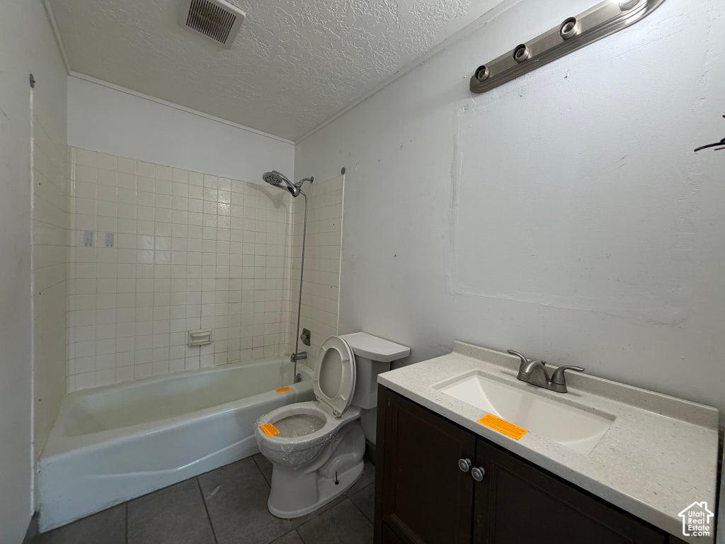 Photo of 316 W CHERRY ST, Grantsville, UT 84029 (MLS # 2191998)