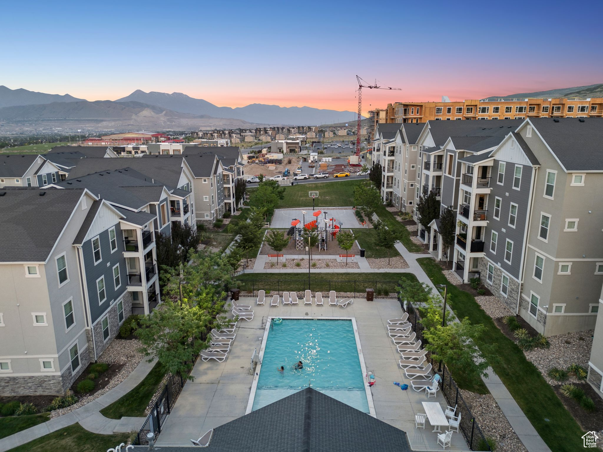 SADDLEBROOK - Residential