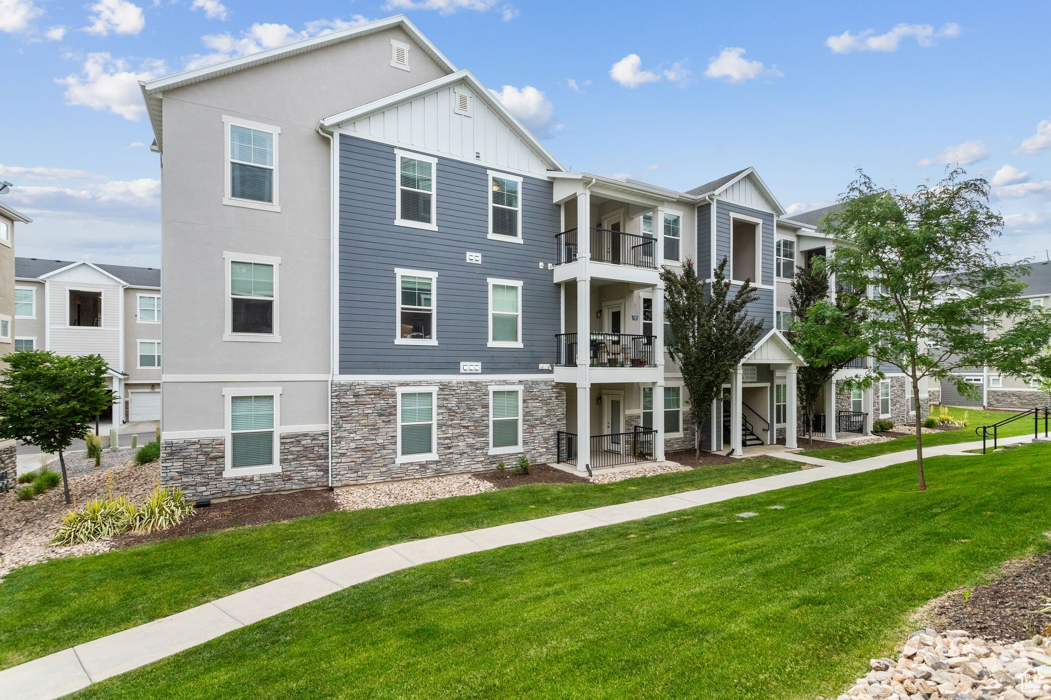 SADDLEBROOK - Residential