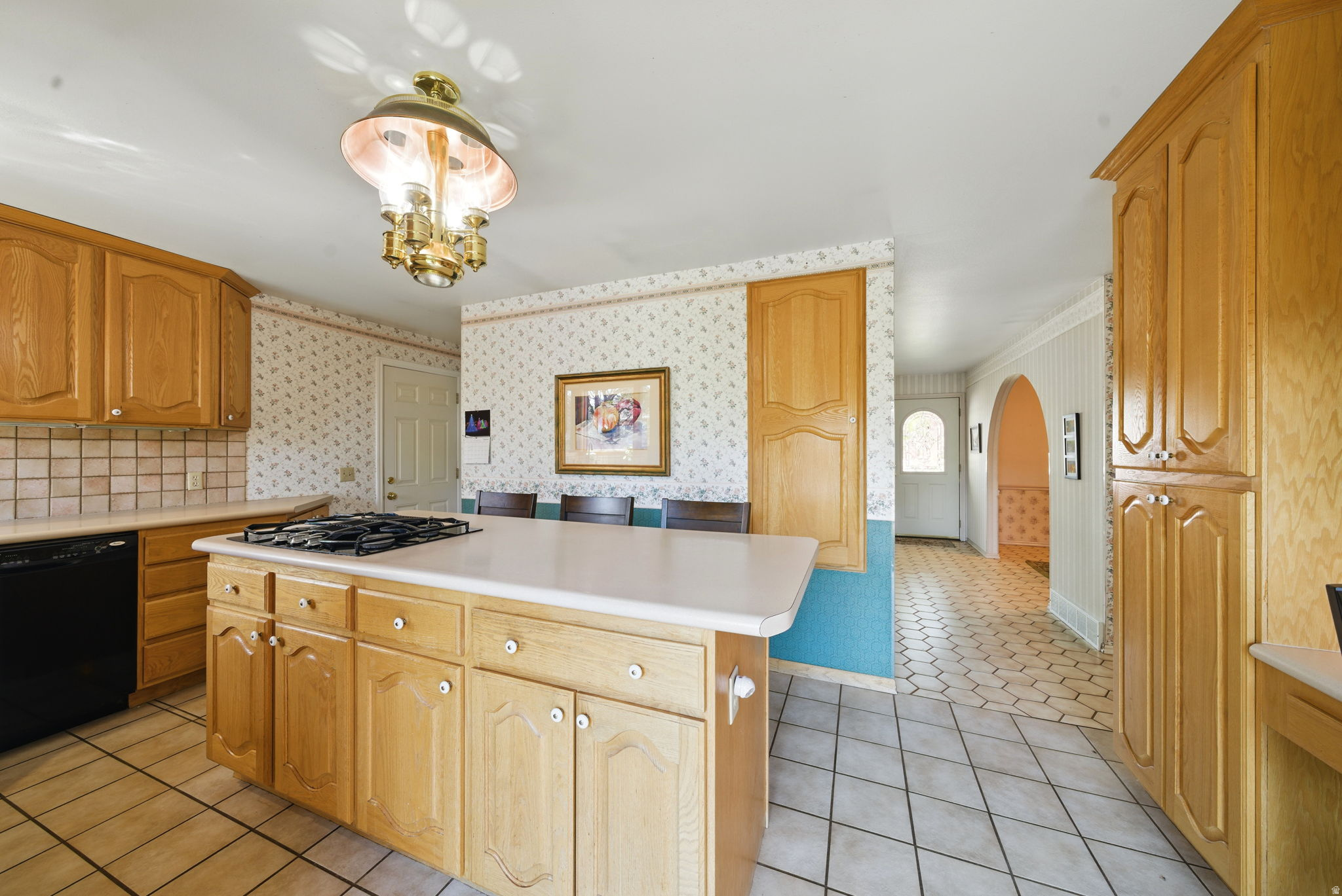 INDIAN VILLAGE - Residential