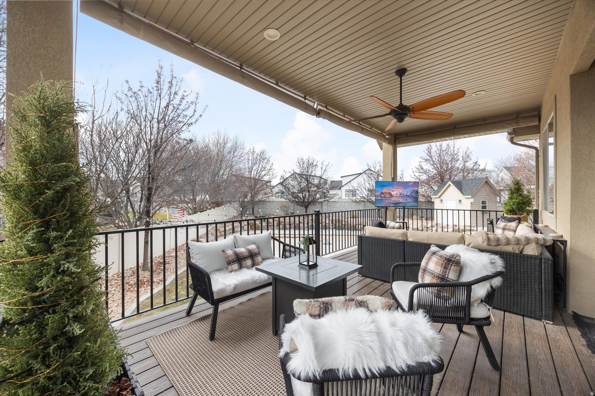 JONES MEADOWS - Residential