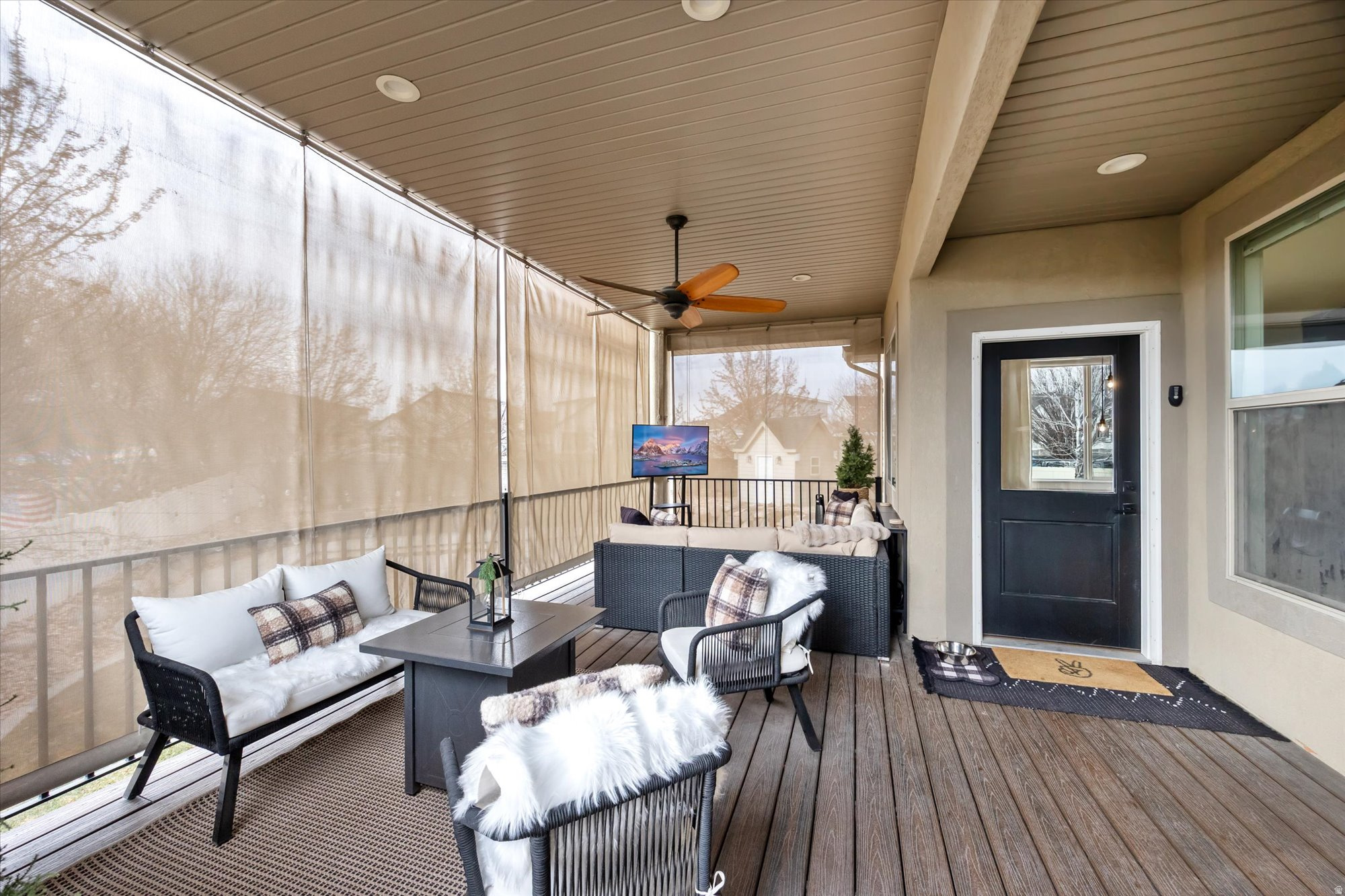 JONES MEADOWS - Residential