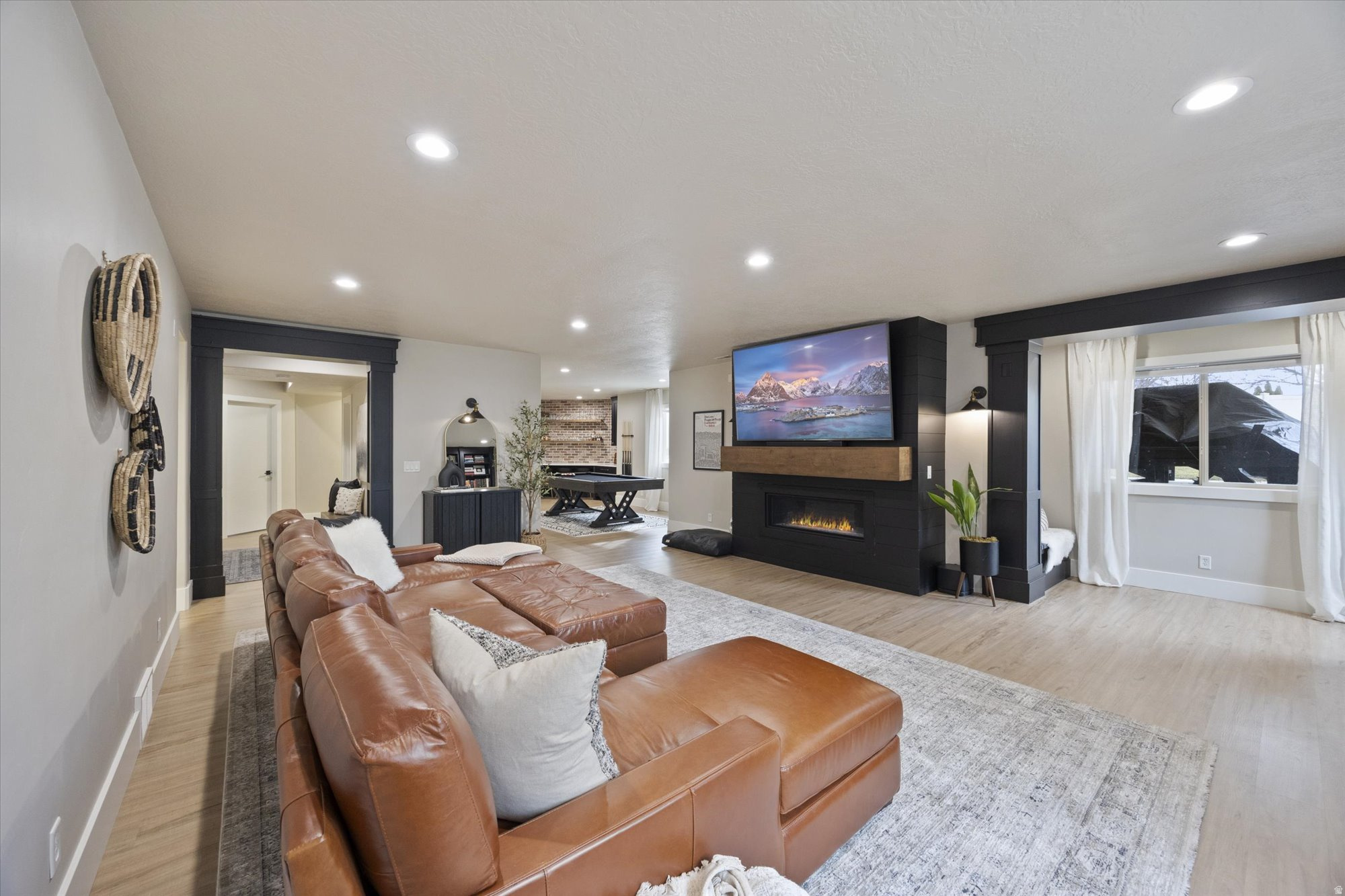 JONES MEADOWS - Residential