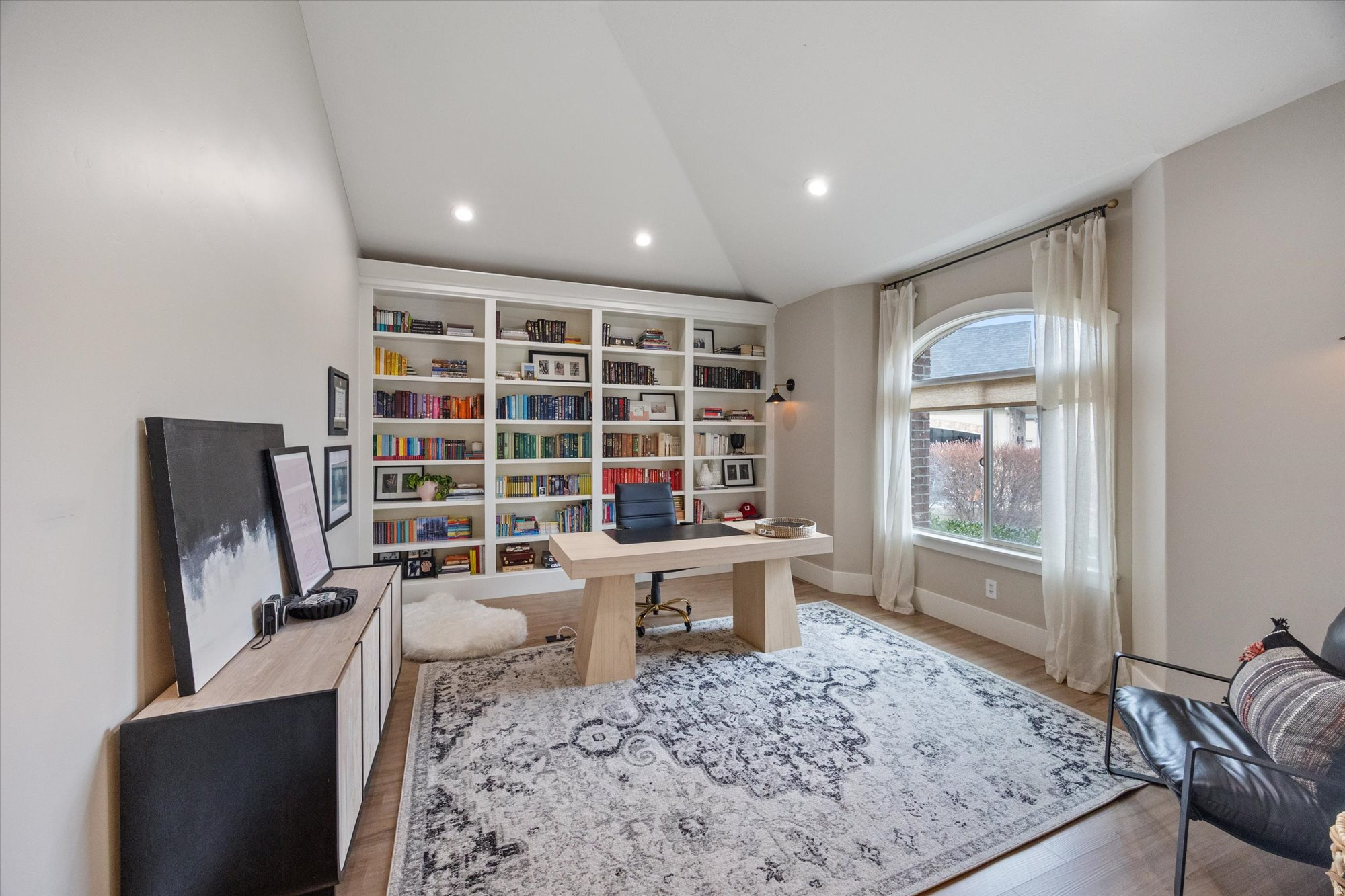 JONES MEADOWS - Residential