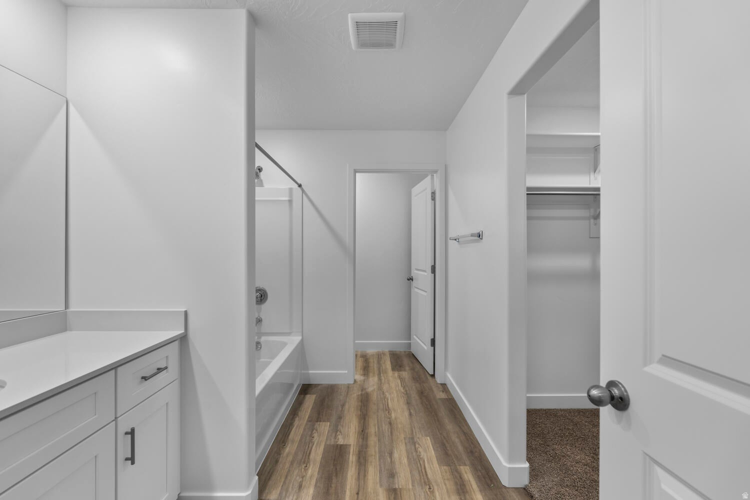 LONG VALLEY - Residential