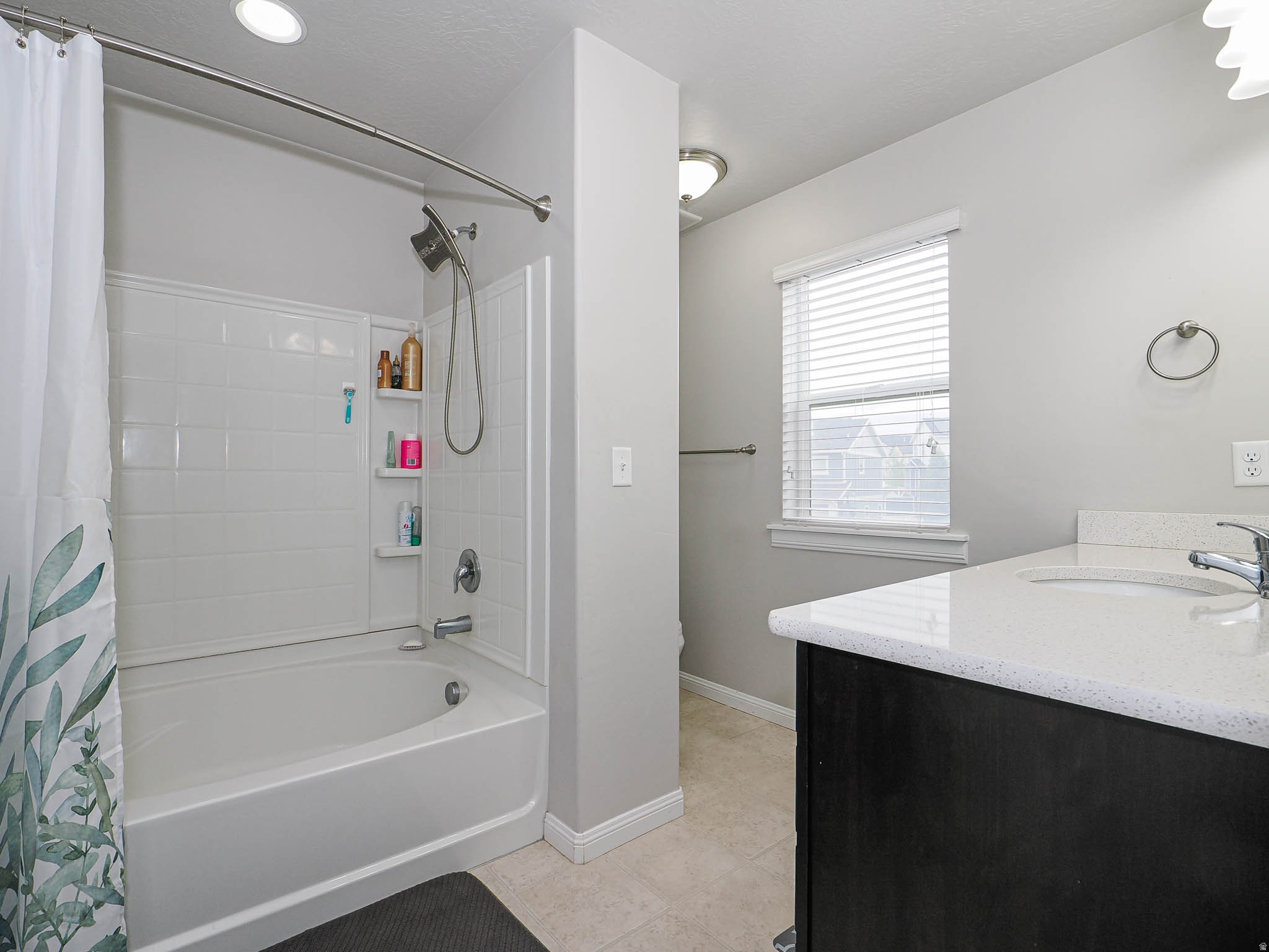 OAK HOLLOW PHASE A - Residential