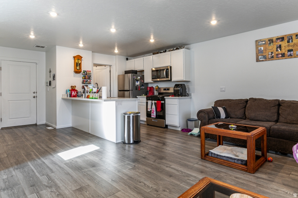 WESTERN ACRES - Residential