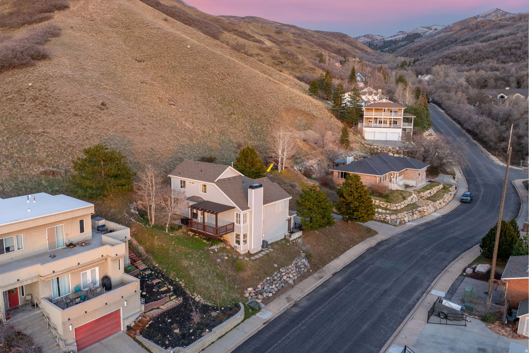 CHELSEA COVE - Residential