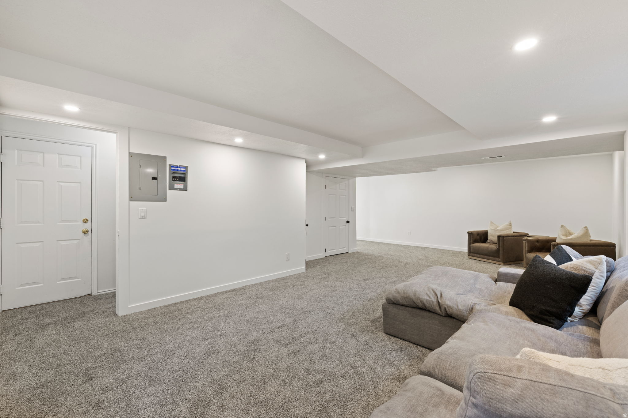 CHELSEA COVE - Residential