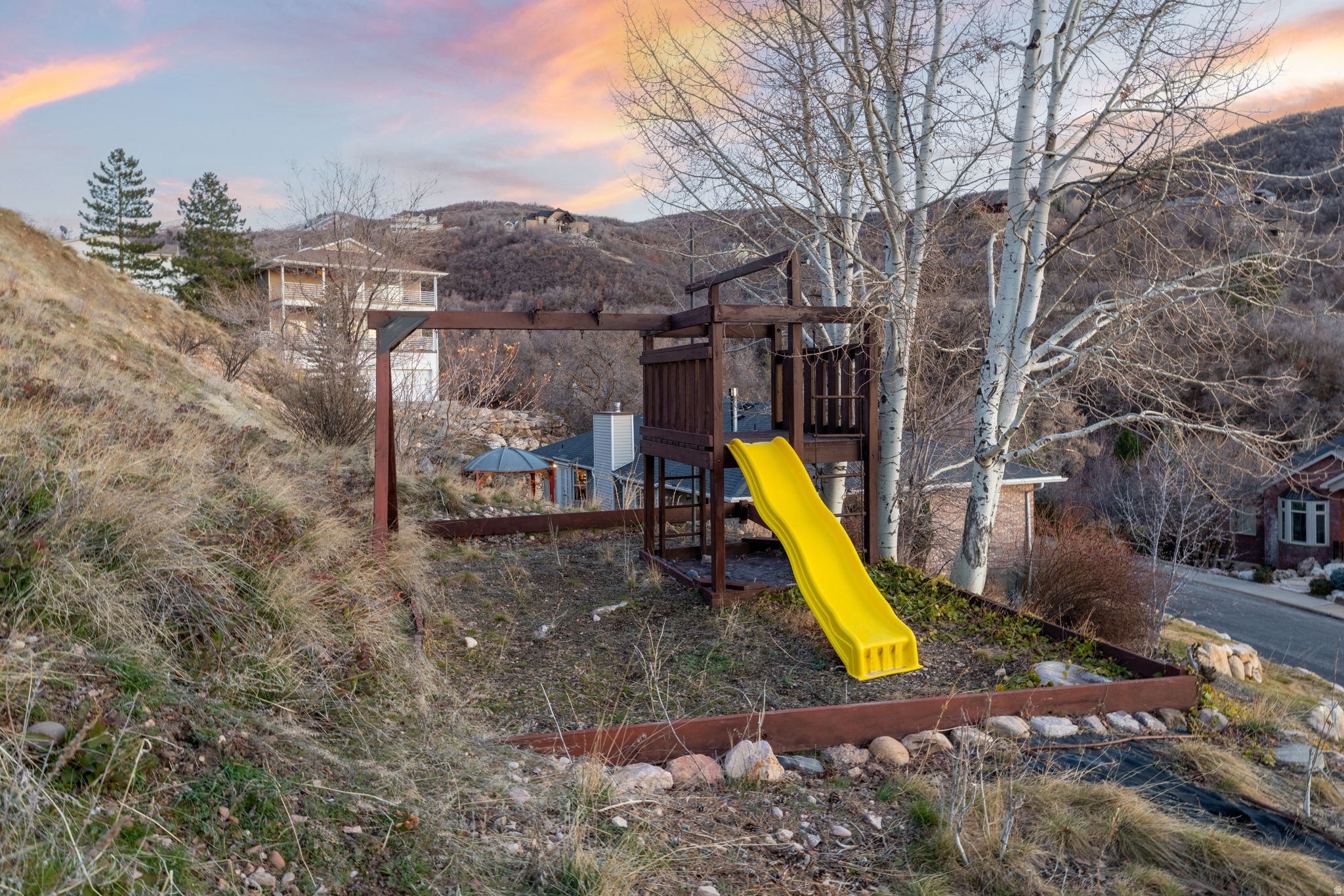 CHELSEA COVE - Residential