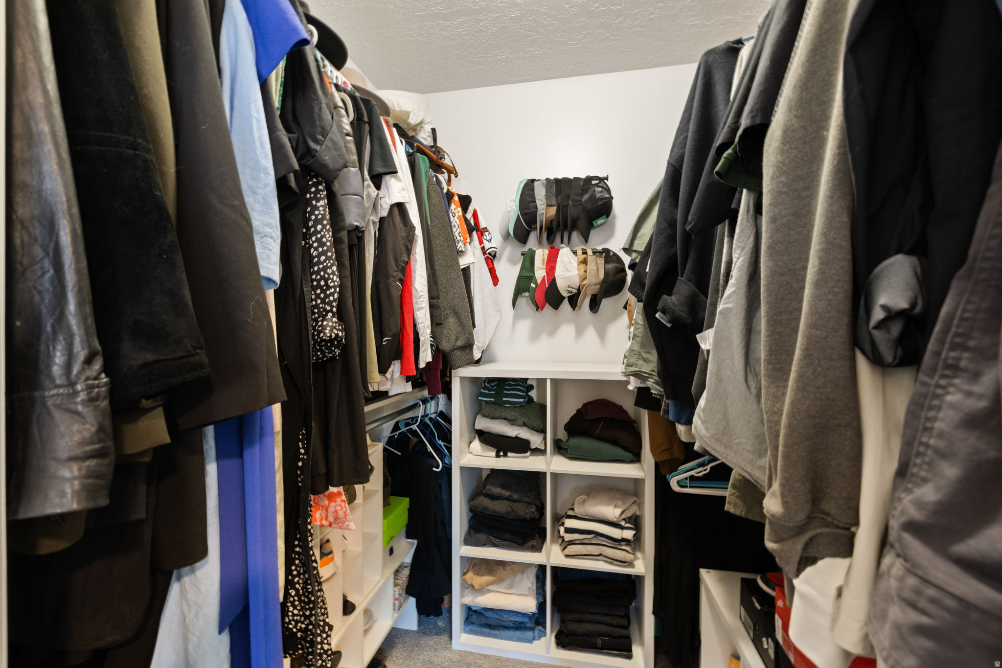 CHELSEA COVE - Residential