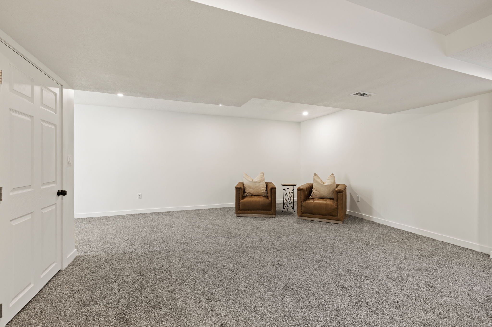 CHELSEA COVE - Residential