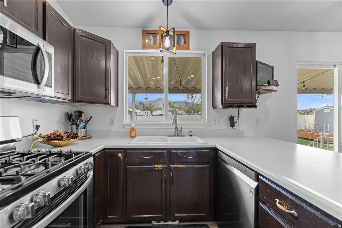 SHETLAND MEADOWS NO 3 SUBDIVISION - Residential