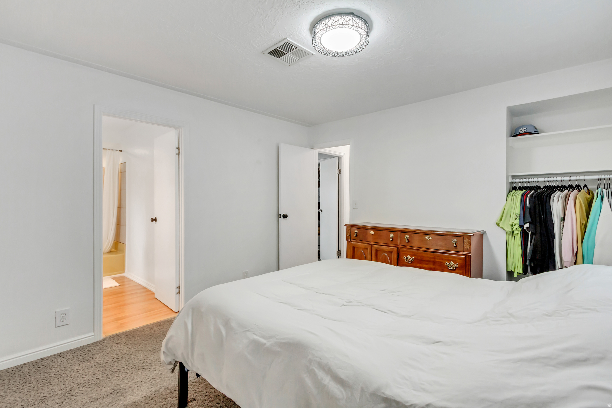 RIDGEWOOD ESTATES - Residential