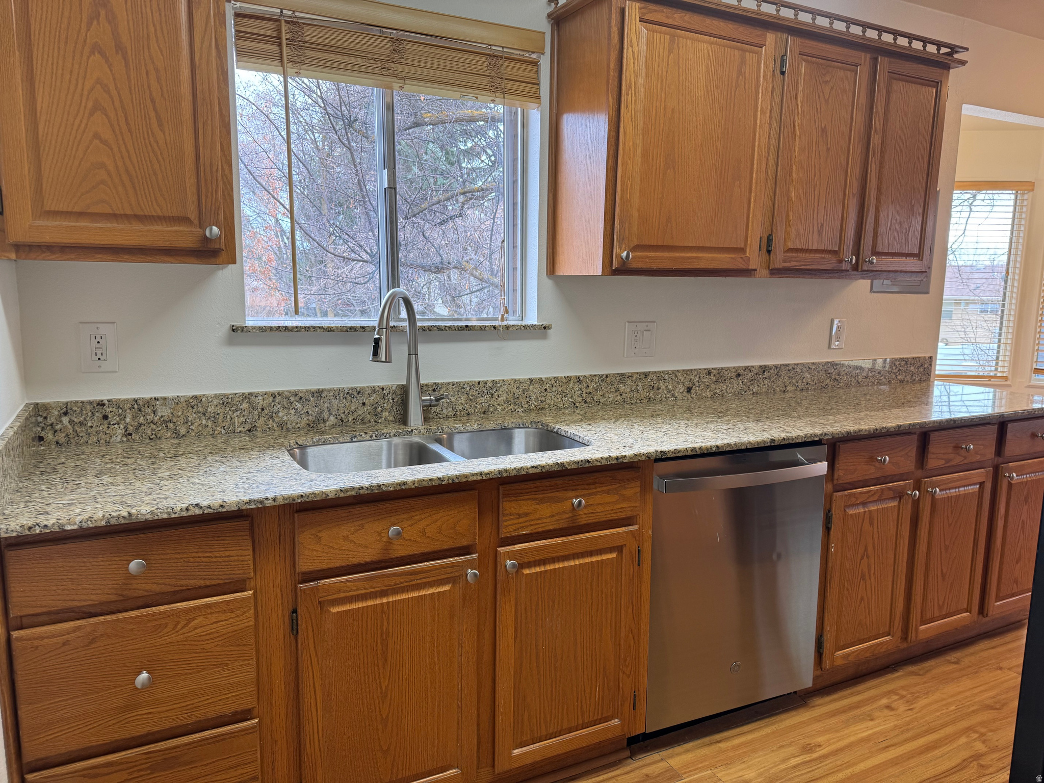 CANYON MEADOWS - Residential