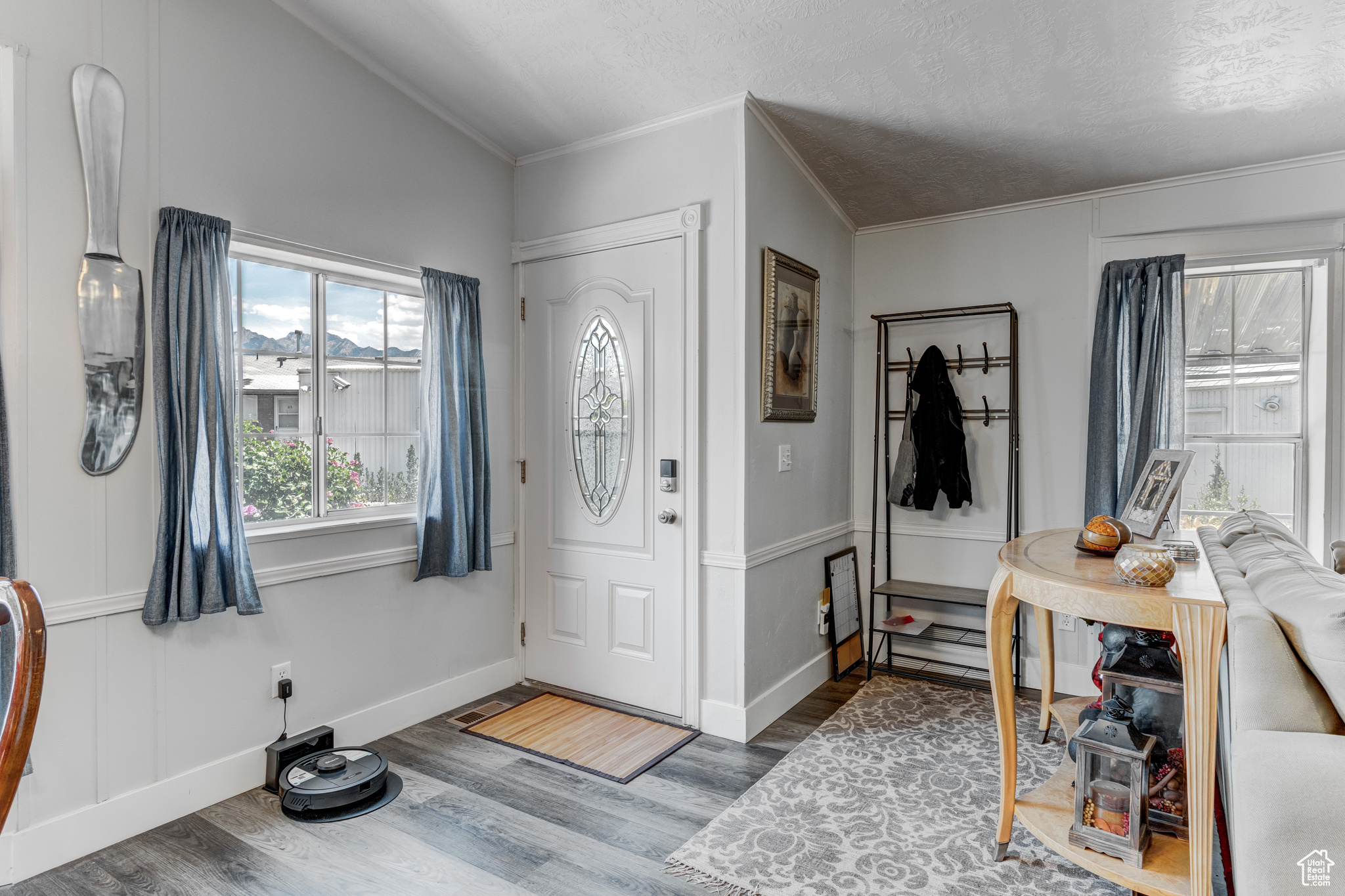 APPLEWOOD - Residential