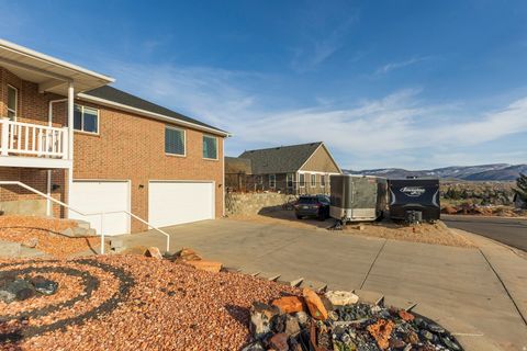 Tiny photo for 390 RIDGE DR, Heber City, UT 84032 (MLS # 2129301)