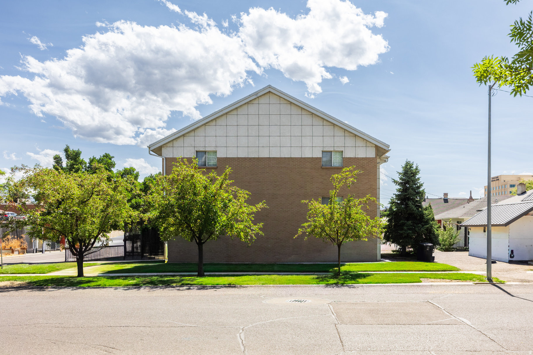 MONTERA CONDOS - Residential