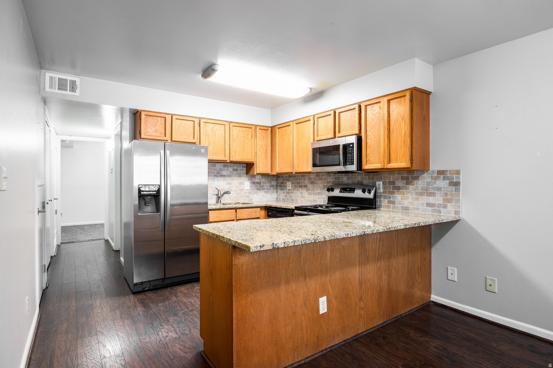 MONTERA CONDOS - Residential