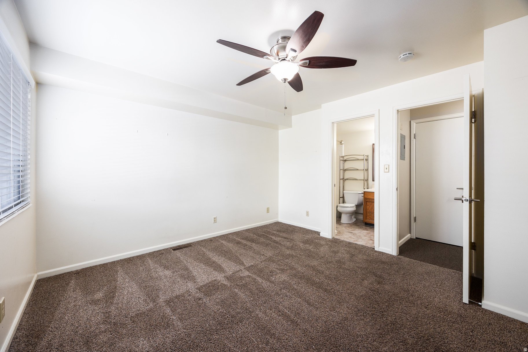 MONTERA CONDOS - Residential