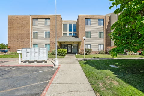 Condo For Sale - 290 N 500 #301<br/> Davis County, Bountiful, UT 84010