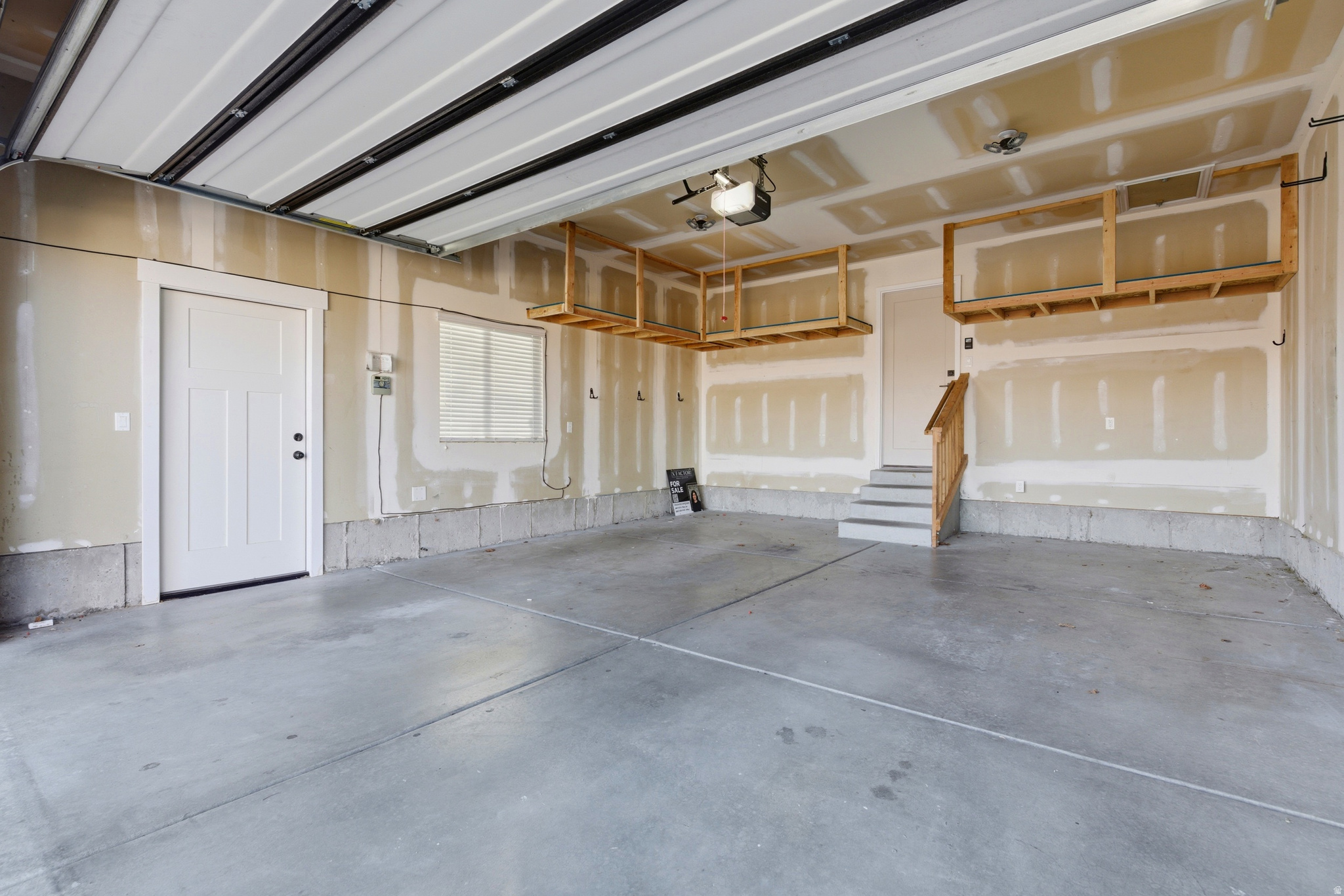 JORDAN HEIGHTS - Residential