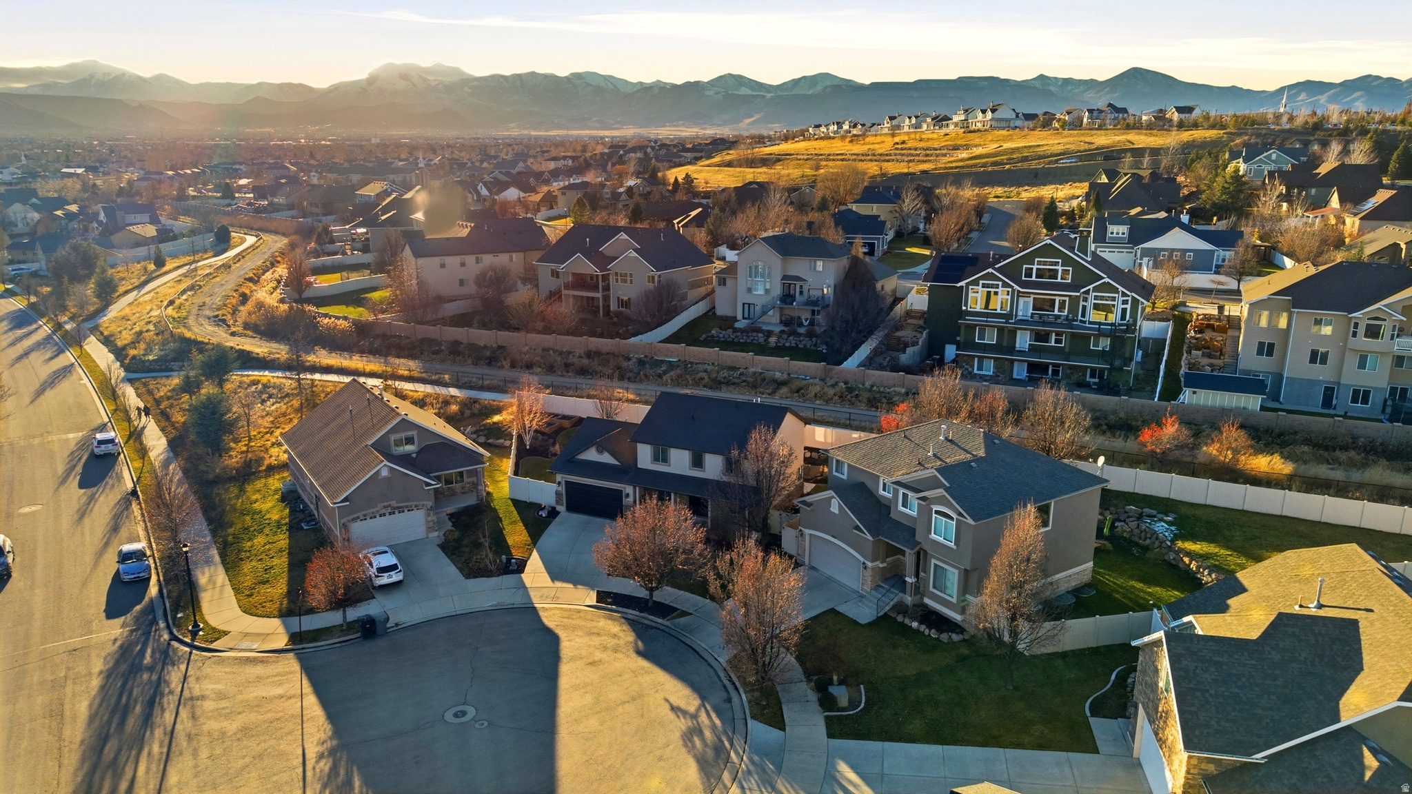 JORDAN HEIGHTS - Residential