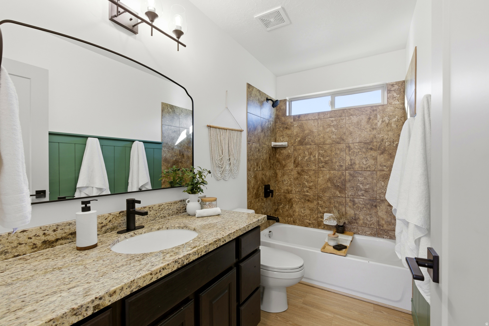 JORDAN HEIGHTS - Residential