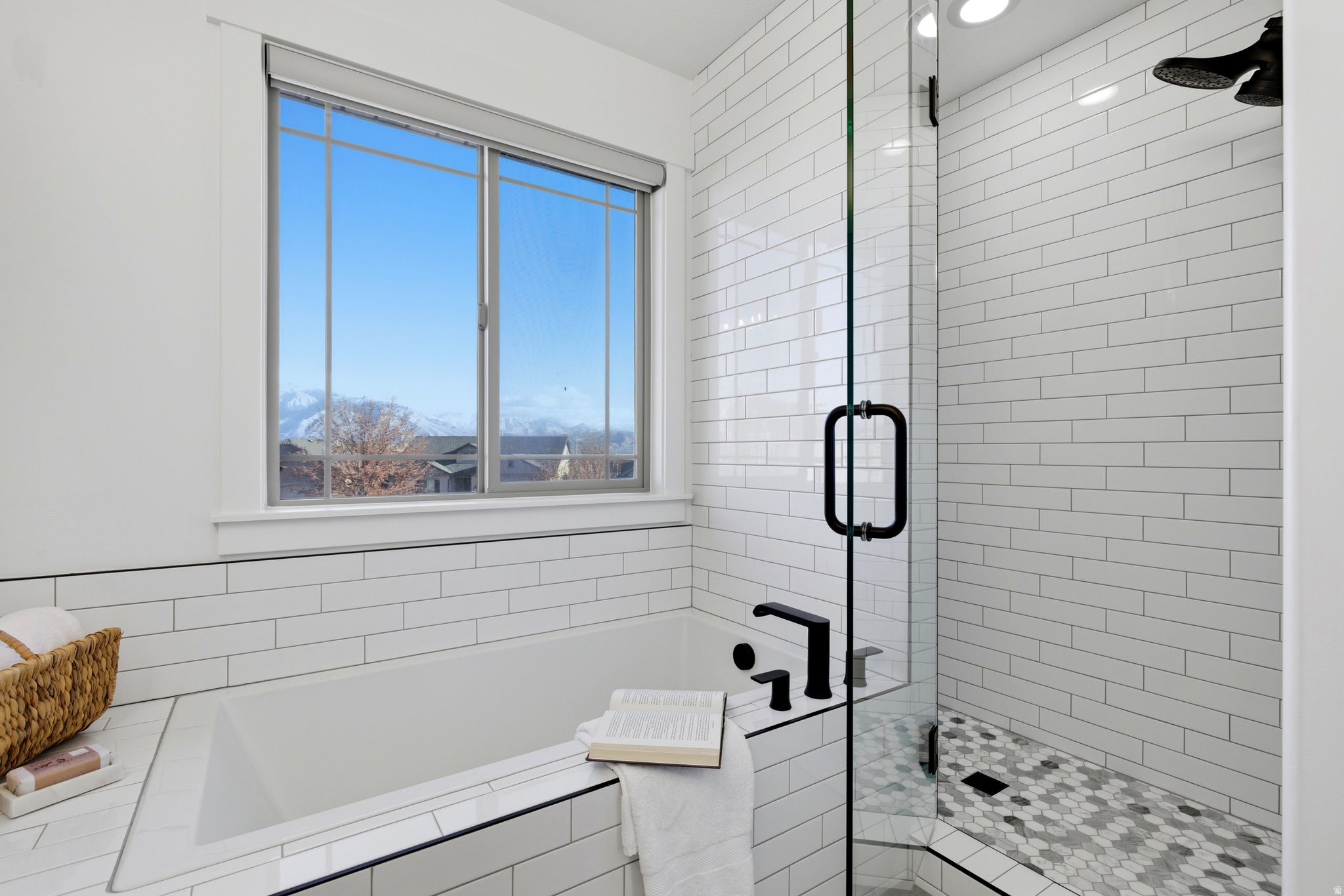 JORDAN HEIGHTS - Residential