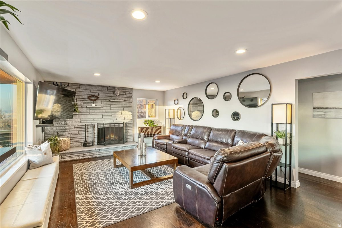 MT OLYMPUS HILLS - Residential