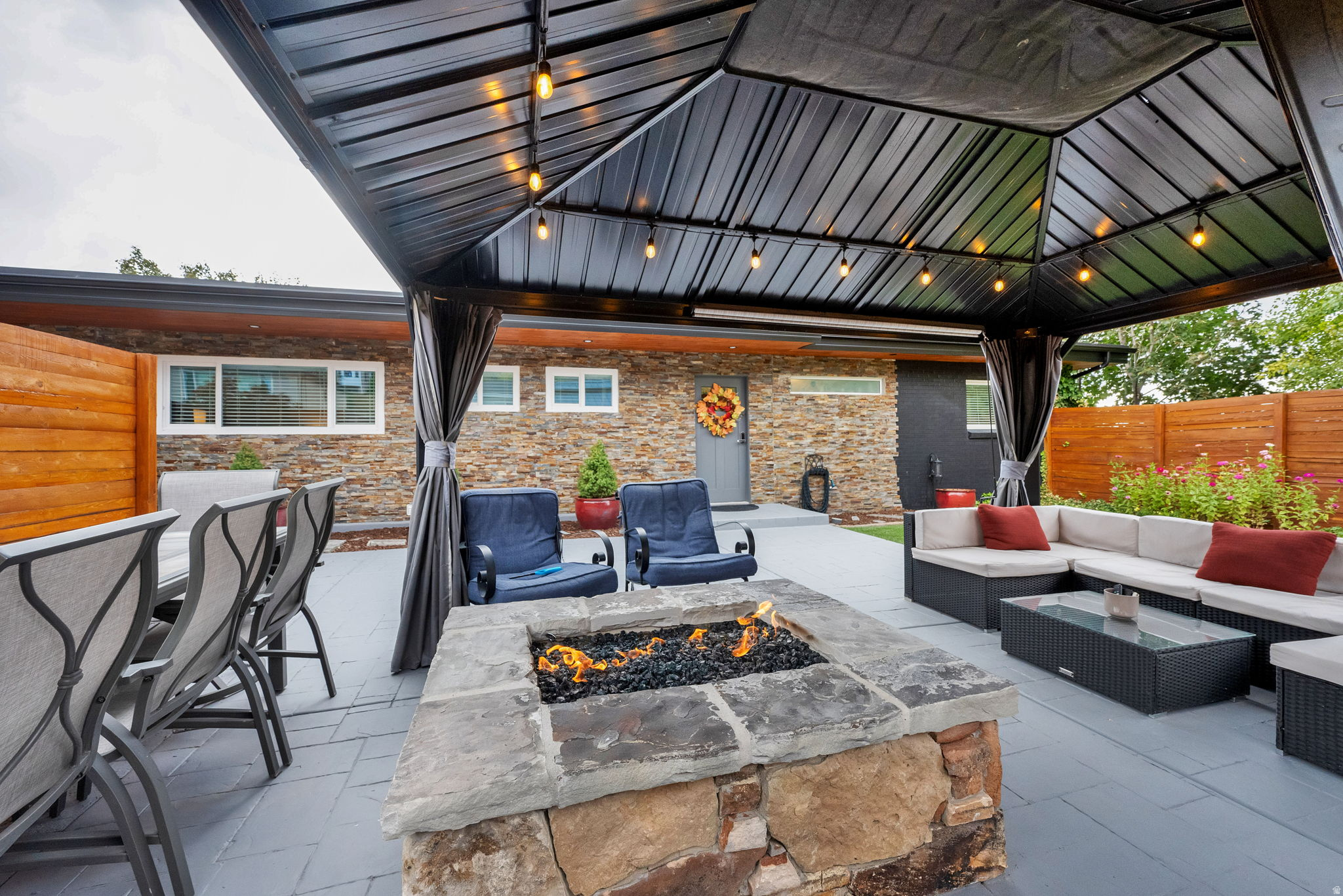 MT OLYMPUS HILLS - Residential