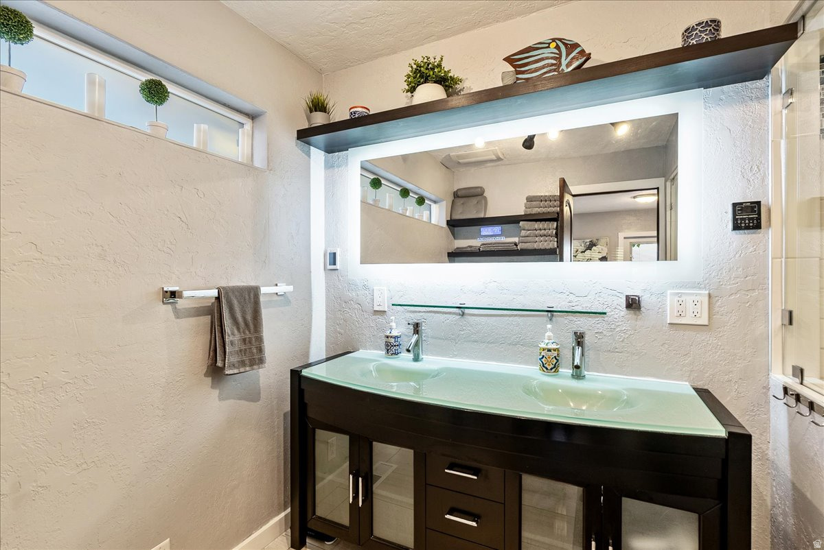 MT OLYMPUS HILLS - Residential