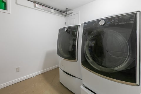 Tiny photo for 173 E 1050 N, Bountiful, UT 84010 (MLS # 2173300)