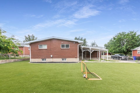 Tiny photo for 173 E 1050 N, Bountiful, UT 84010 (MLS # 2173300)