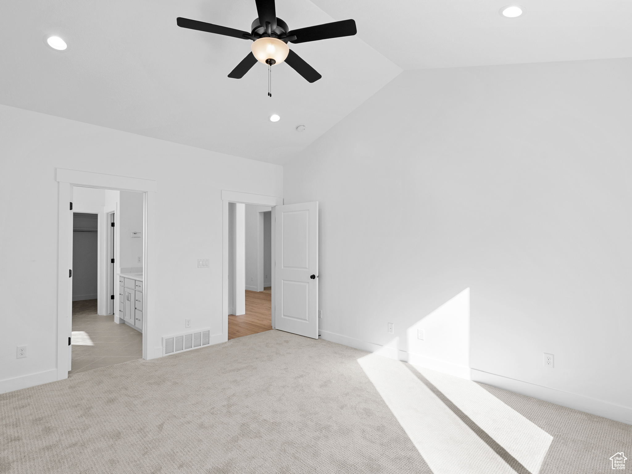 MOONLIGHT VILLAGE - Residential