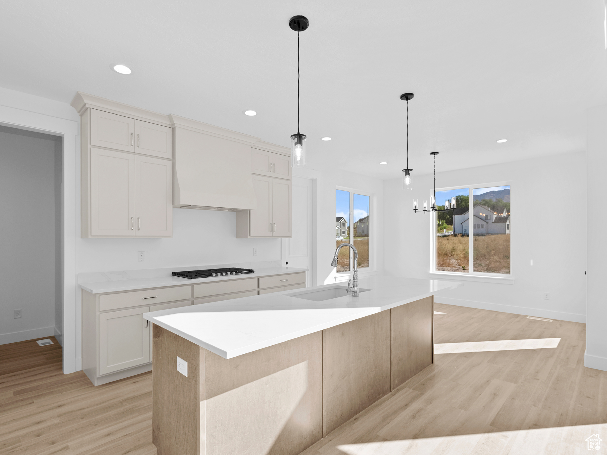 MOONLIGHT VILLAGE - Residential