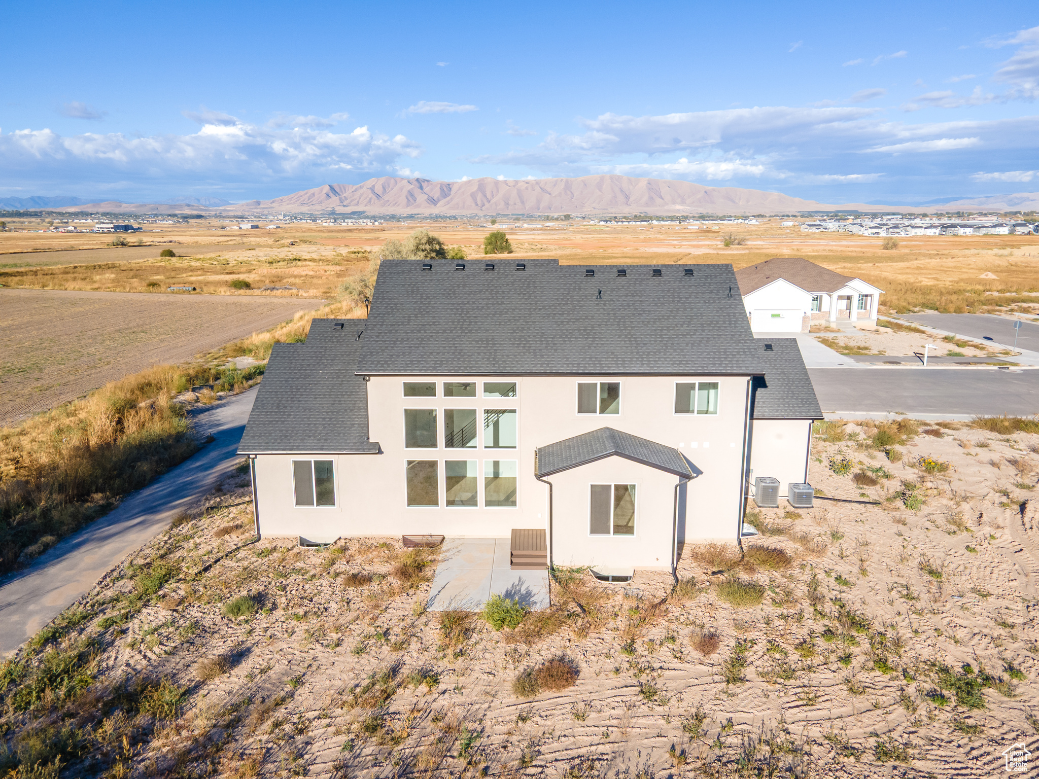 MOONLIGHT VILLAGE - Residential