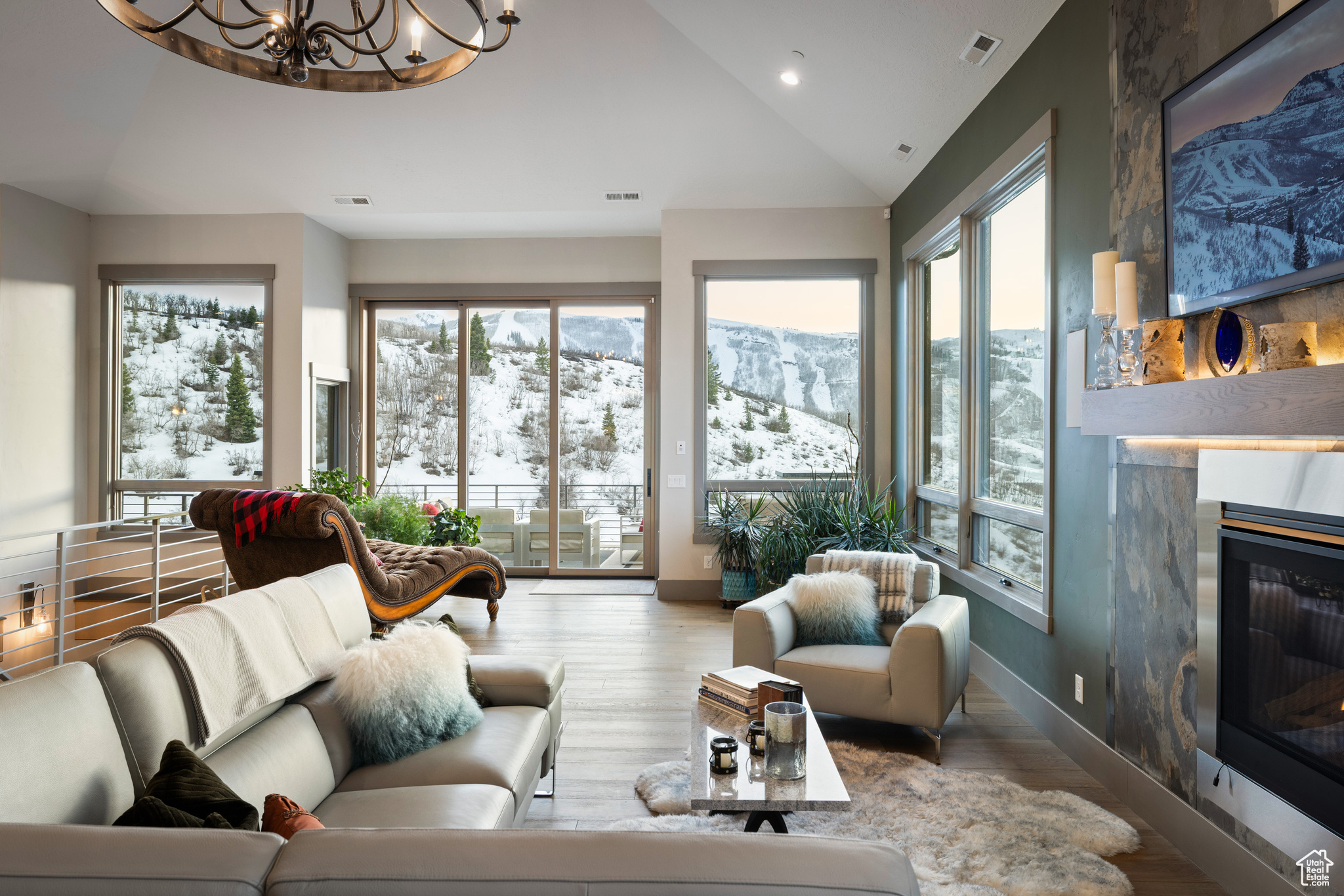 APRIL MOUNTAIN SUBDIVISION - Residential